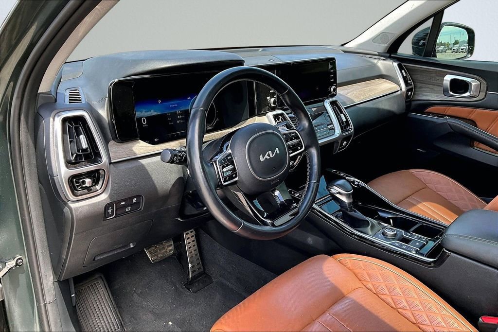 Used 2023 Kia Sorento SX Prestige AWD/4WD image 11