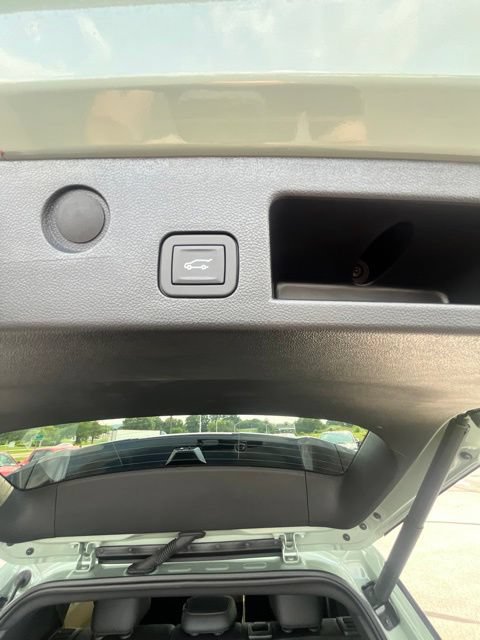 Used 2026 Chevrolet Equinox ACTIV w/ Safety and Technology Package AWD/4WD image 28