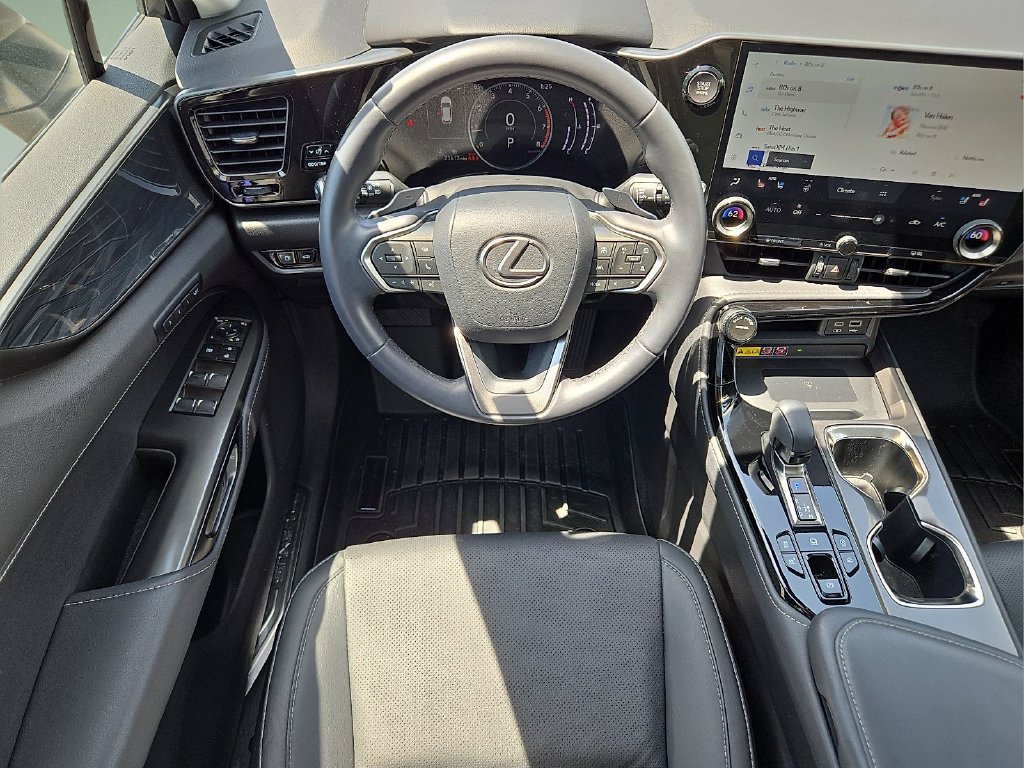 Used 2024 Lexus NX 350 AWD image 11