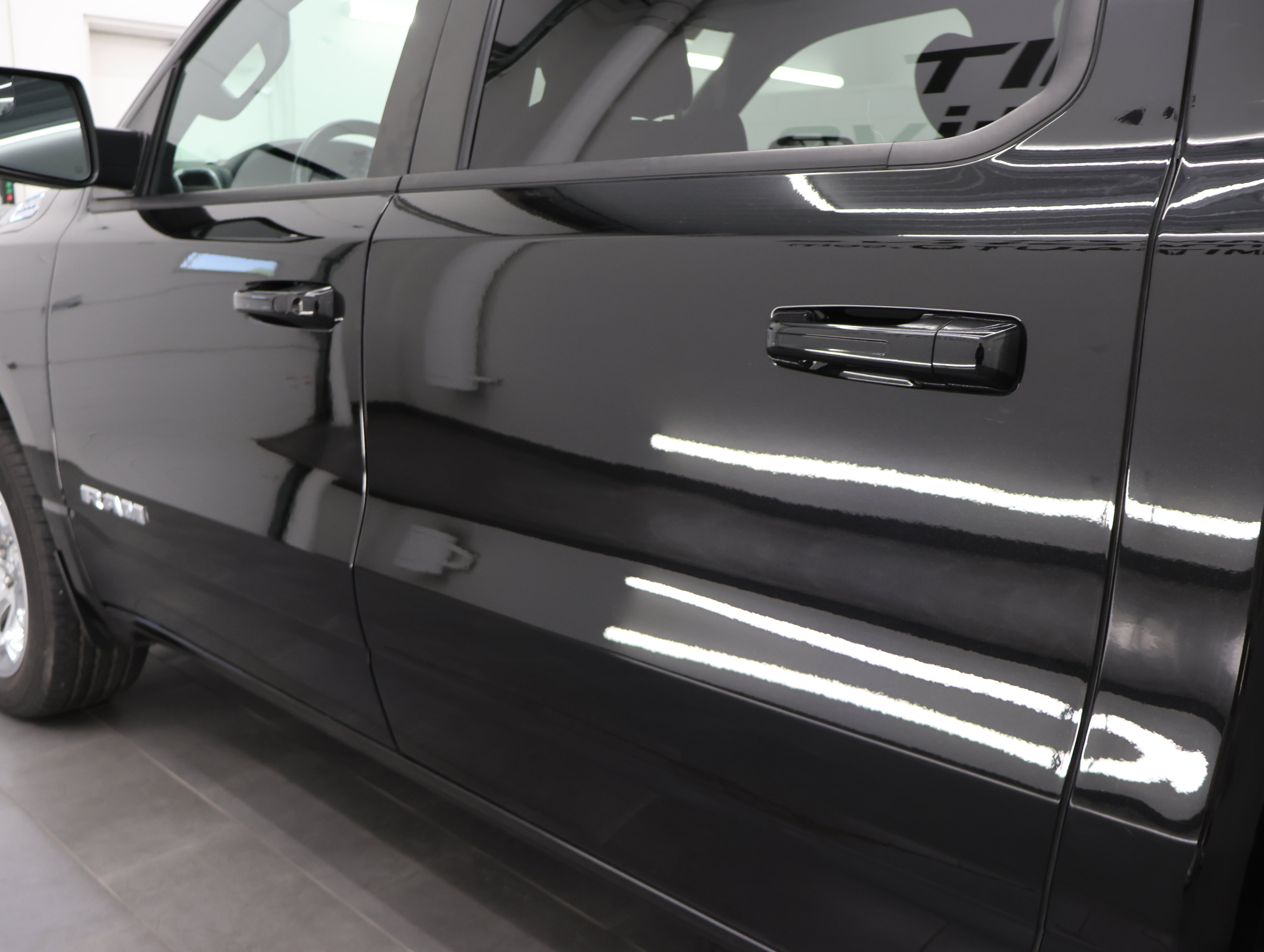 Used 2022 RAM 1500 Big Horn AWD/4WD image 30