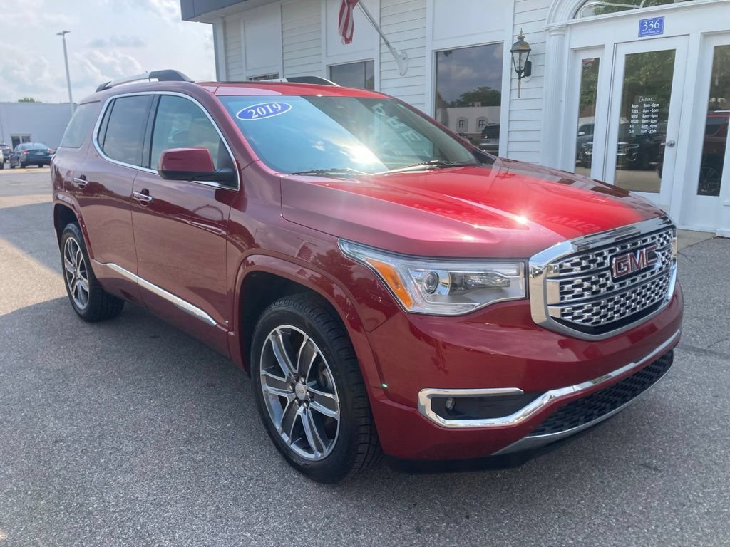 Used 2019 GMC Acadia Denali AWD/4WD image 3