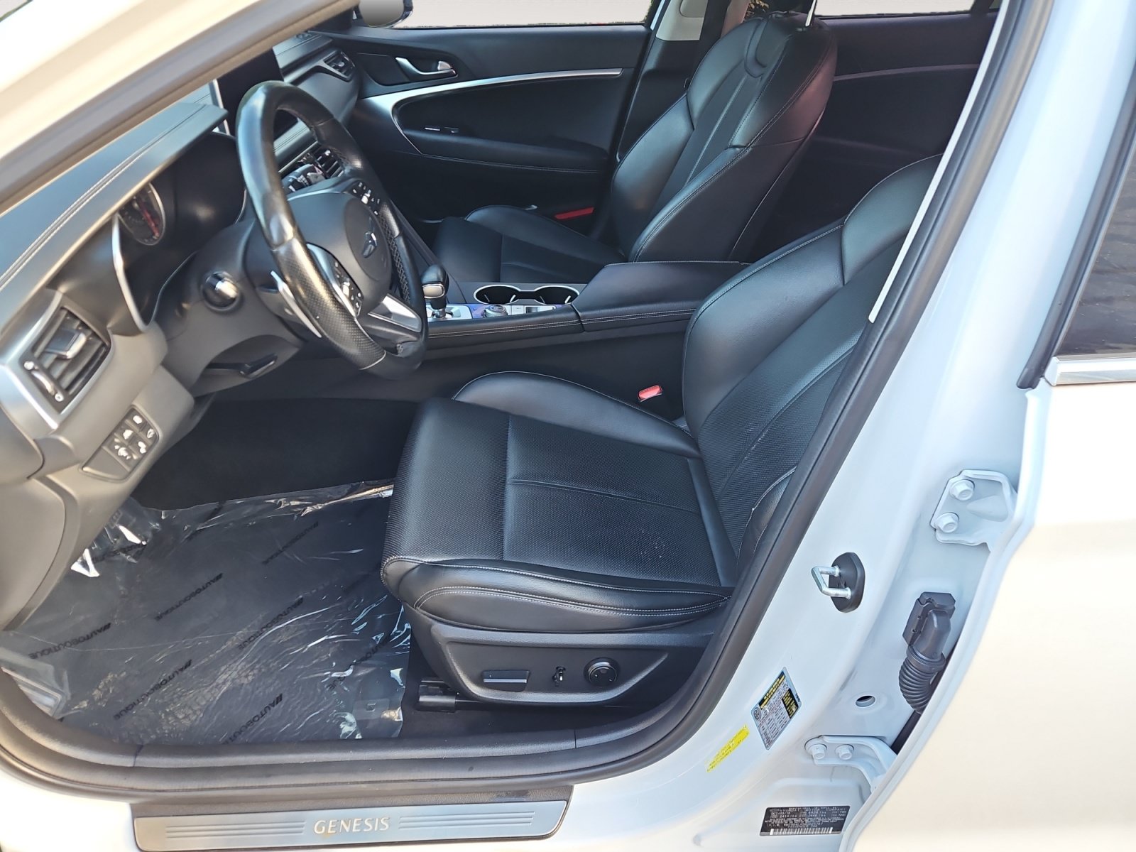 Used 2019 Genesis G70 2.0T Advanced AWD/4WD image 9