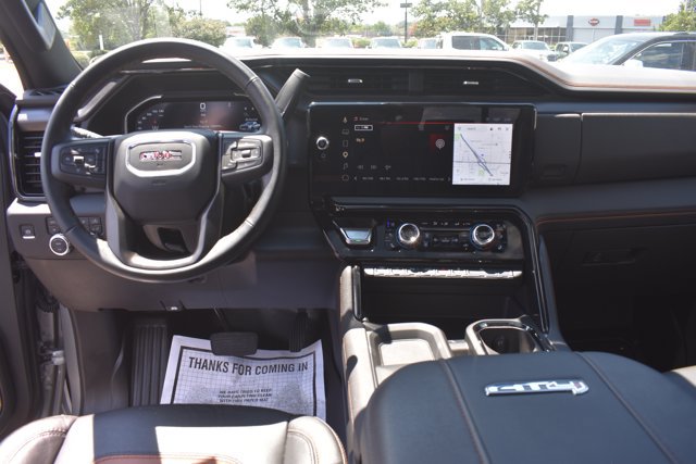 Used 2025 GMC Sierra 2500 AT4 w/ Technology Package AWD/4WD image 19