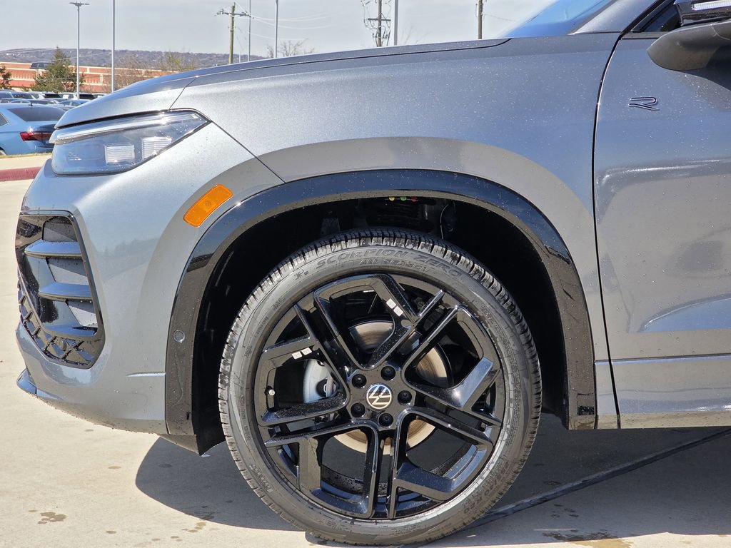 New 2026 Volkswagen Tiguan SE R-Line image 5