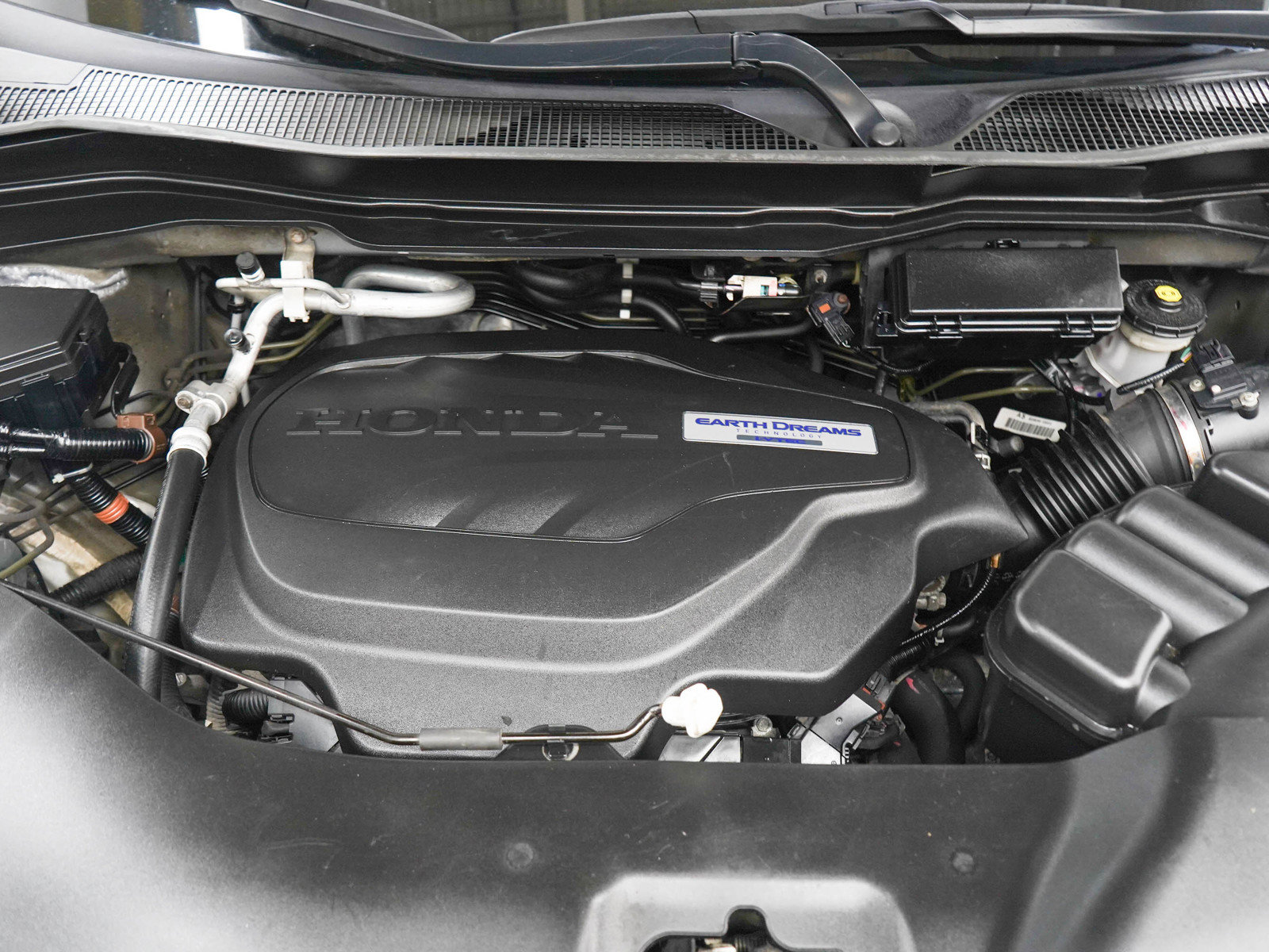 Used 2019 Honda Pilot Touring image 37