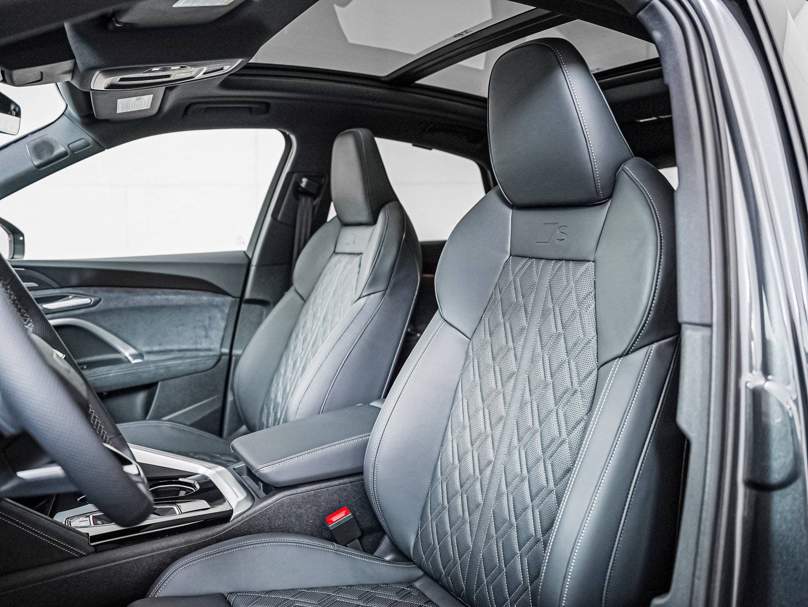 New 2026 Audi SQ5 Premium Plus AWD/4WD image 9