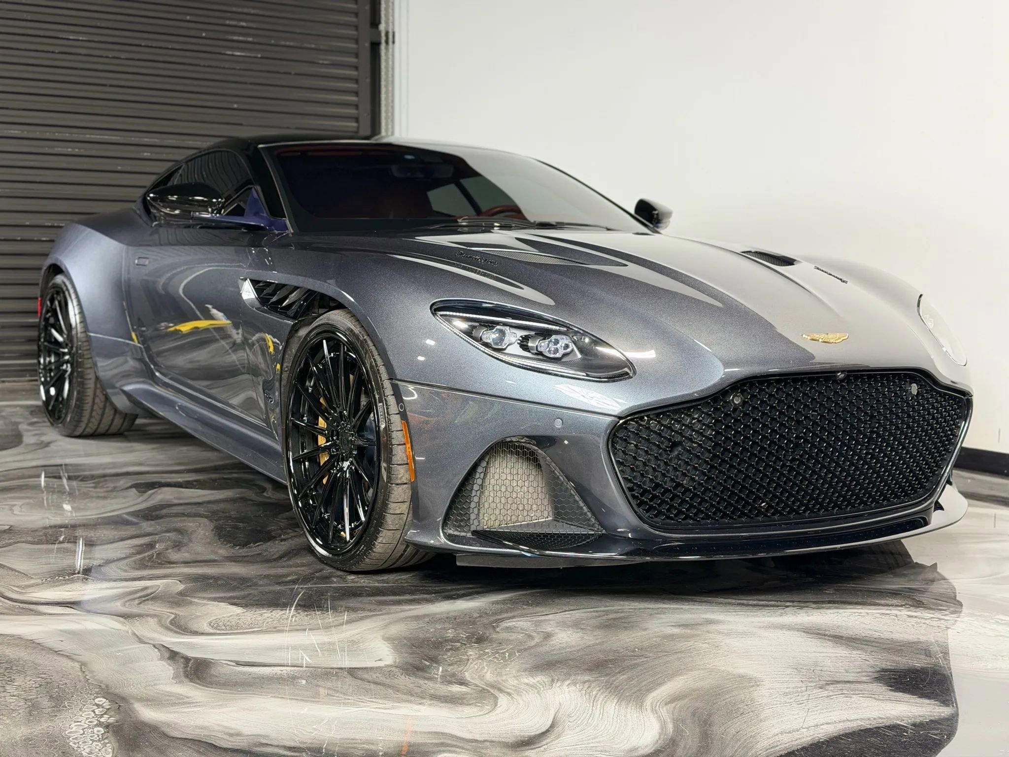 Used 2019 Aston Martin DBS Superleggera image 16