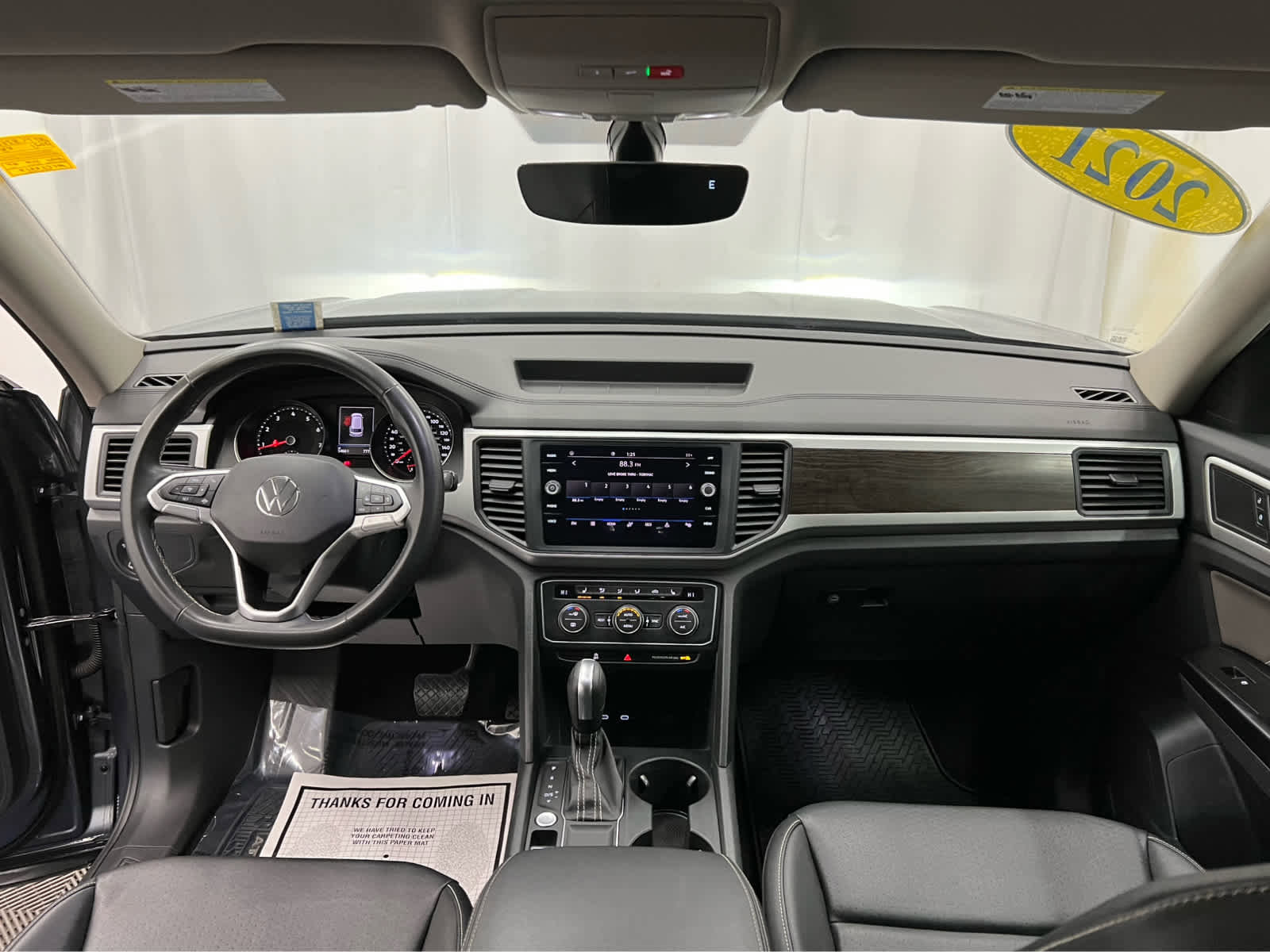 Used 2021 Volkswagen Atlas SE w/ Towing Package image 30