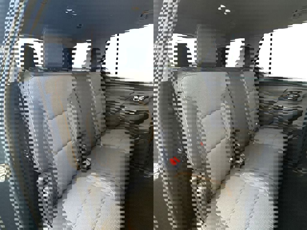 Used 2018 Chevrolet Traverse LT image 18