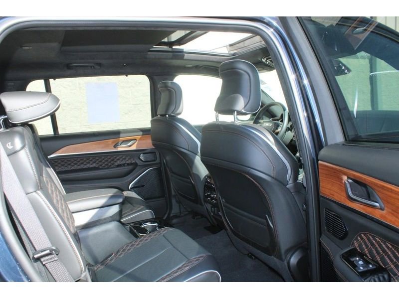 Used 2024 Jeep Grand Cherokee L Summit image 12