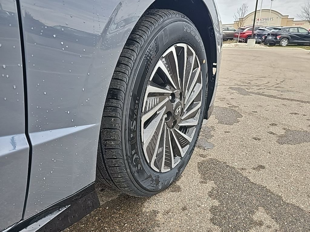 New 2026 Hyundai Sonata Limited FWD image 40