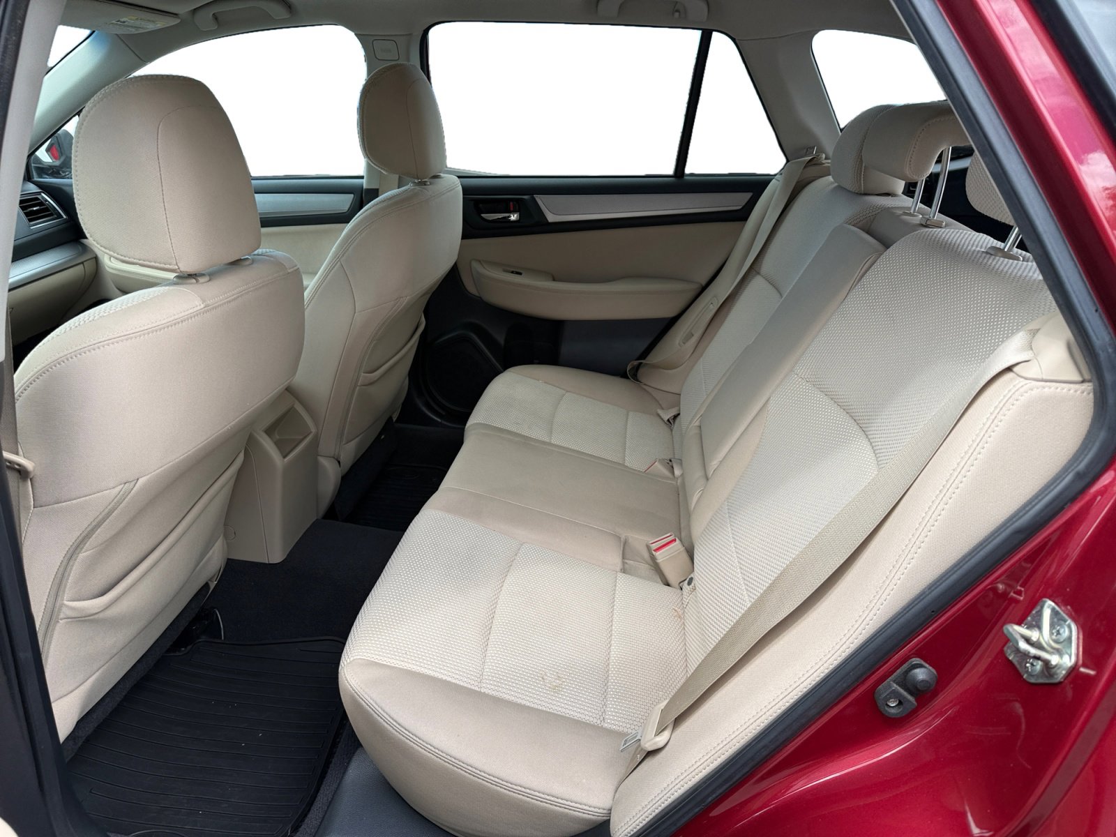 Used 2016 Subaru Outback 2.5i Premium image 16