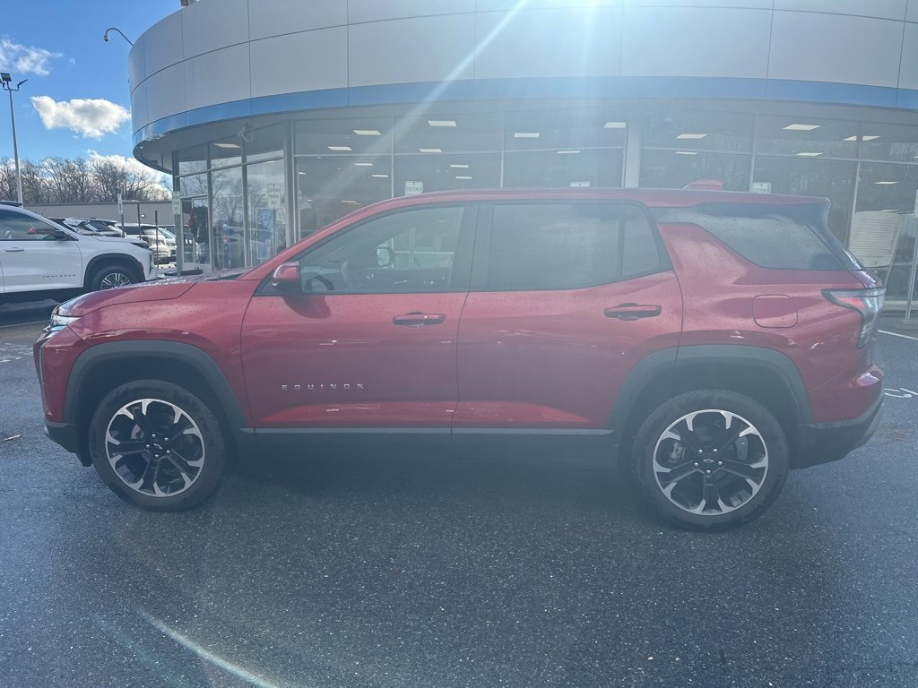 Used 2025 Chevrolet Equinox LT image 8