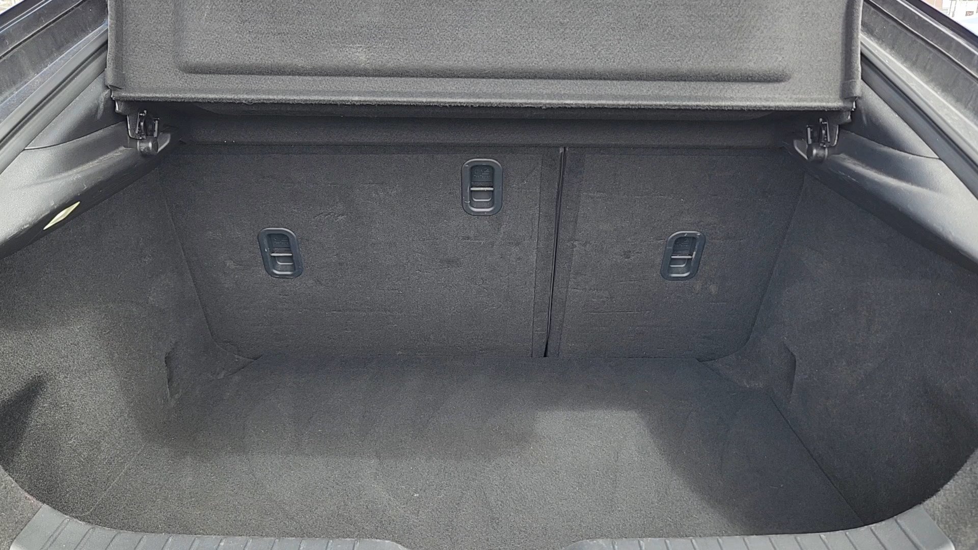 Used 2024 MAZDA MAZDA3 s image 19