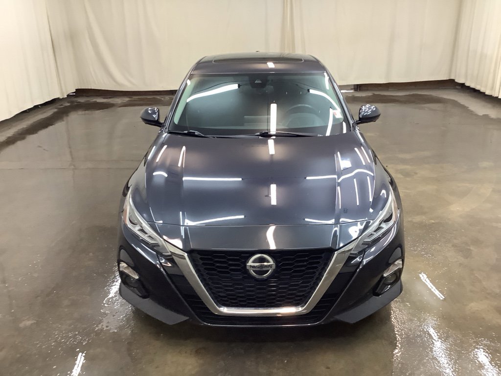 Used 2020 Nissan Altima 2.0 Platinum image 3