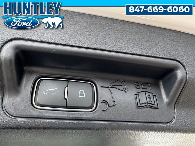 Used 2025 Ford Explorer Platinum w/ Ultimate Package image 12