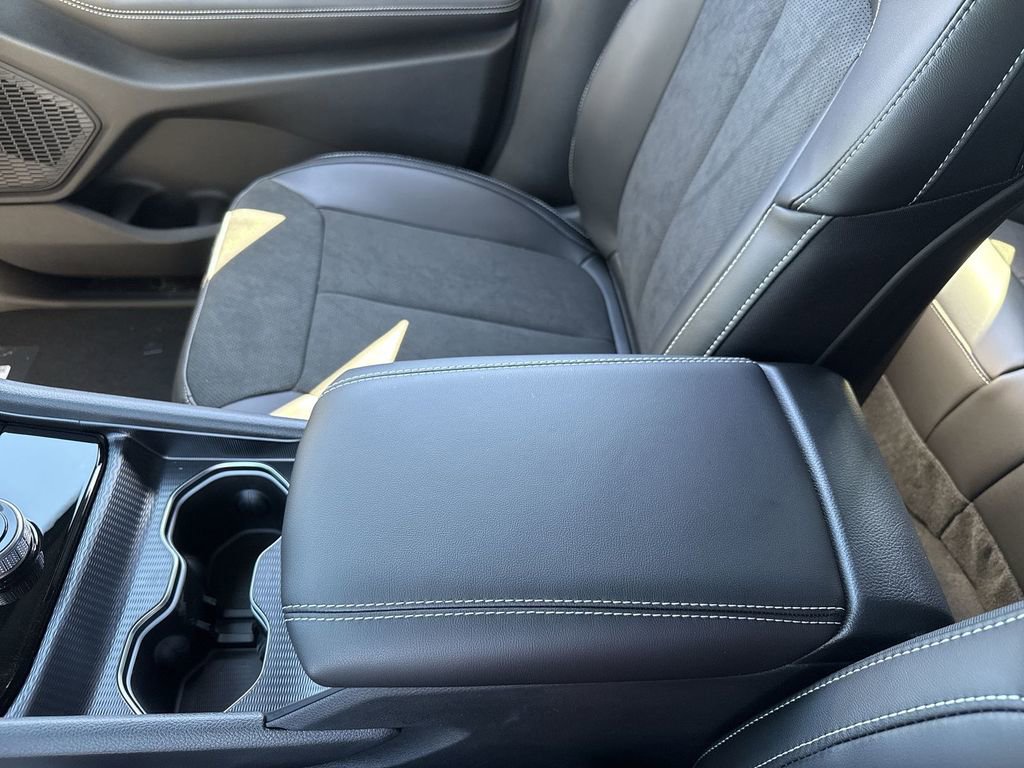 New 2025 Jeep Grand Cherokee Altitude image 20