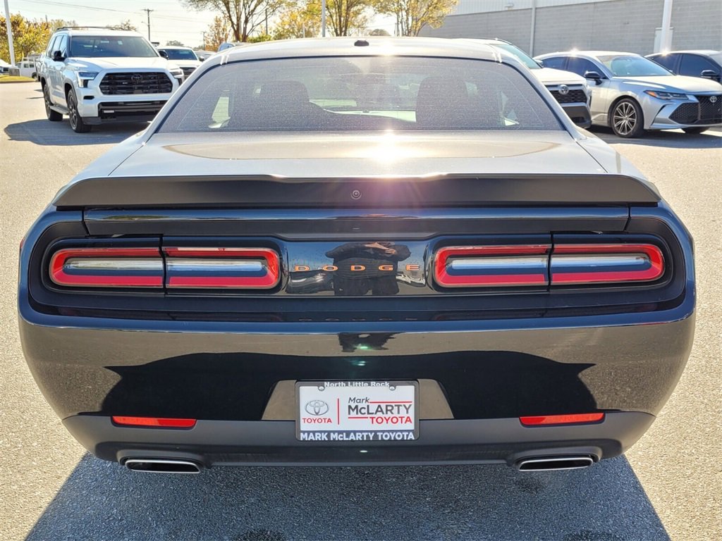 Used 2023 Dodge Challenger SXT image 9