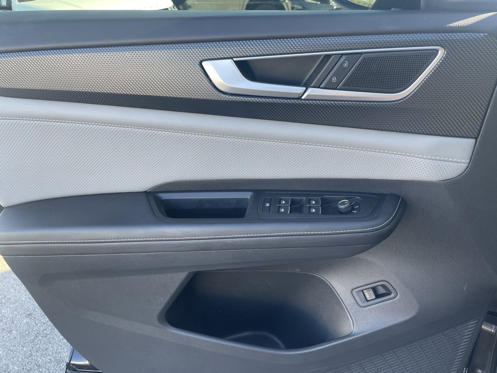 Used 2024 Volkswagen Atlas Cross Sport SEL R-Line image 20