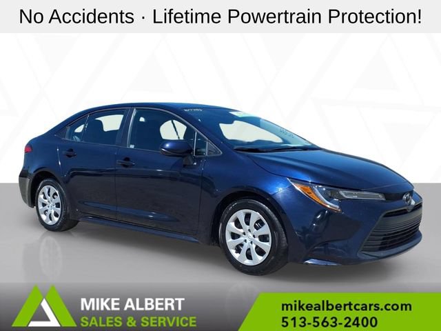 Used 2025 Toyota Corolla LE FWD image 1
