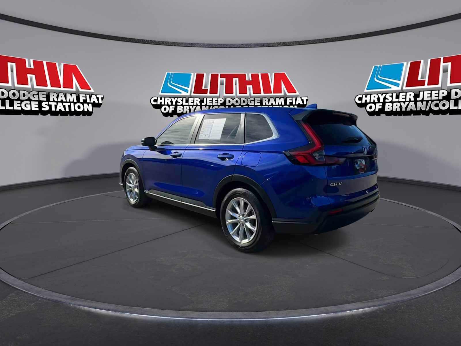 Used 2025 Honda CR-V EX image 6