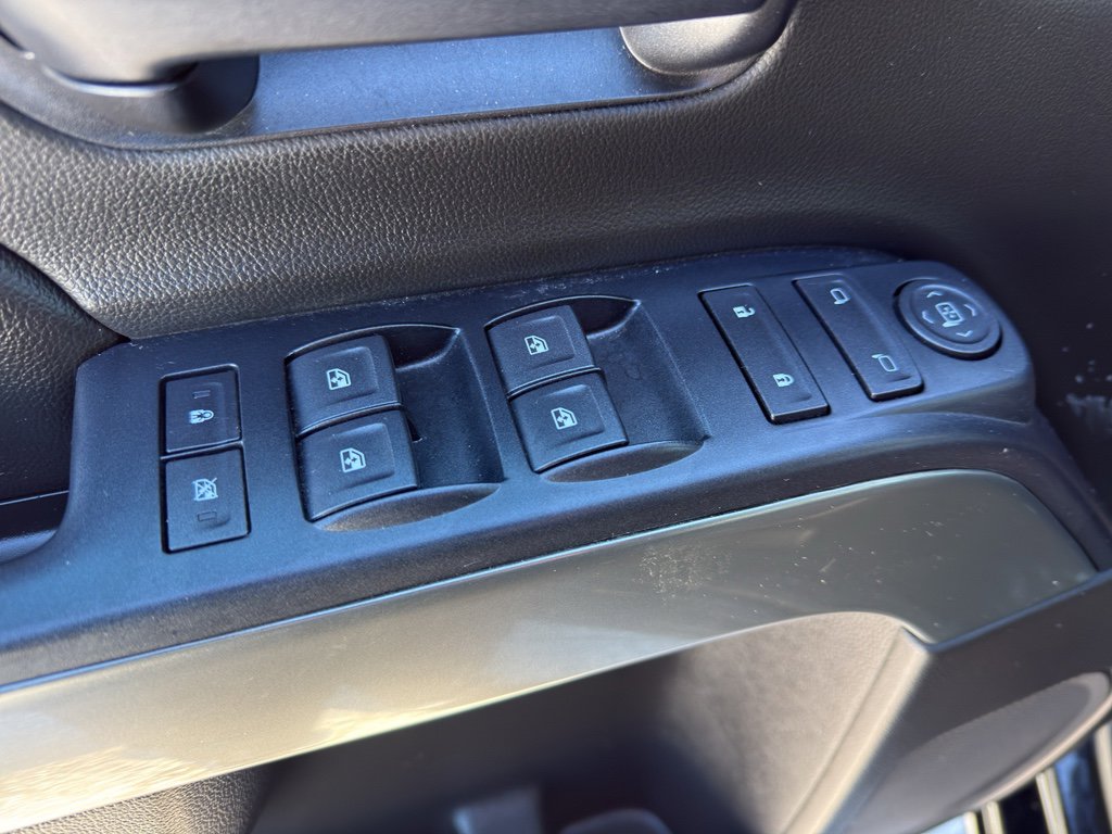 Used 2019 Chevrolet Silverado 1500 LD LT image 12