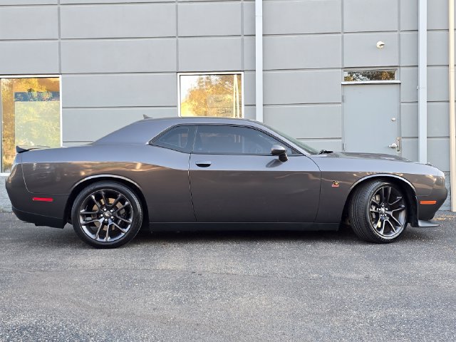 Used 2021 Dodge Challenger R/T Scat Pack RWD image 29