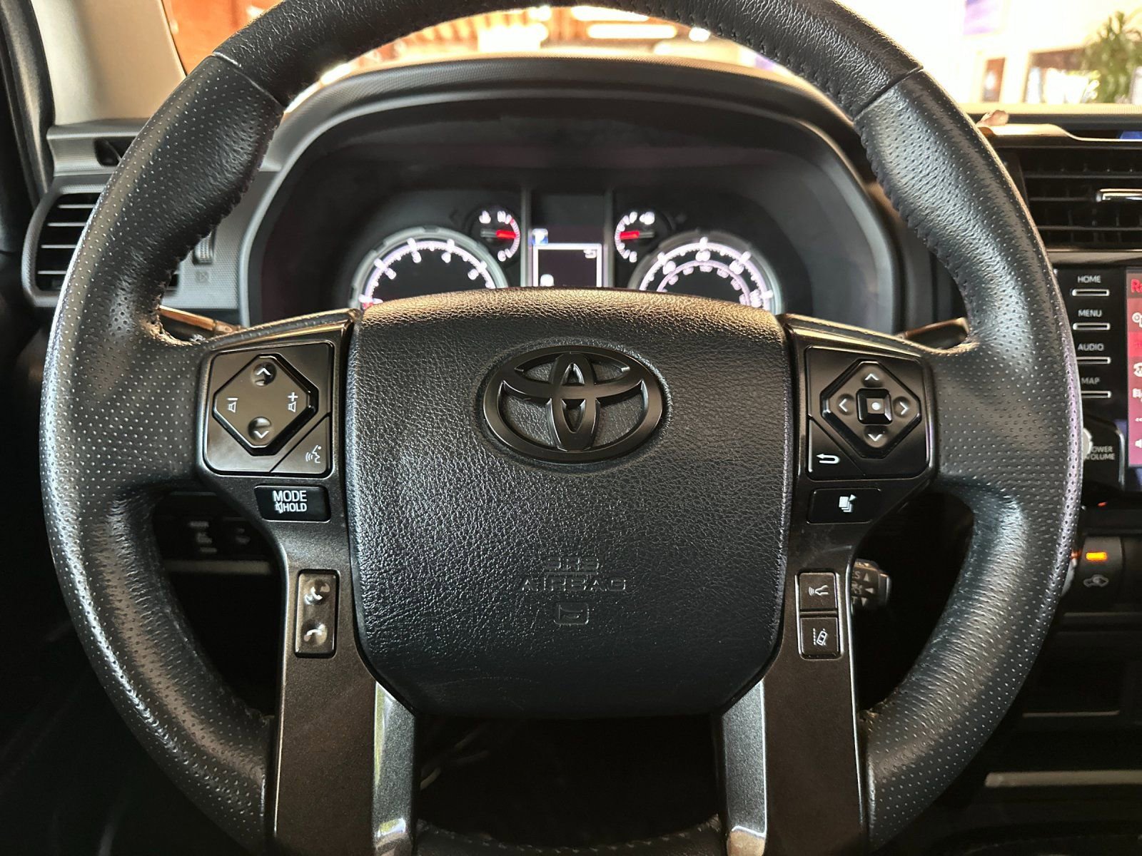 Used 2022 Toyota 4Runner TRD Off-Road Premium w/ Moonroof Package AWD/4WD image 31