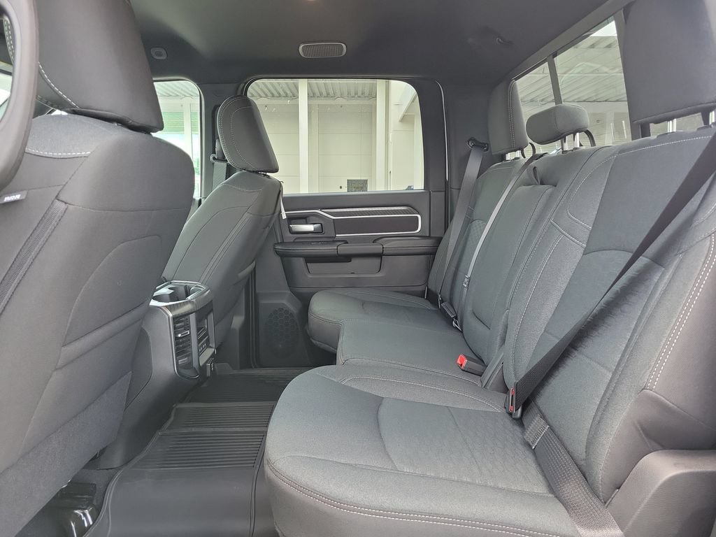 New 2026 RAM 3500 Big Horn AWD/4WD image 23