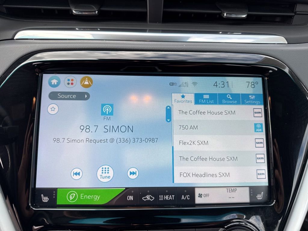 Used 2020 Chevrolet Bolt Premier w/ Infotainment Package image 18