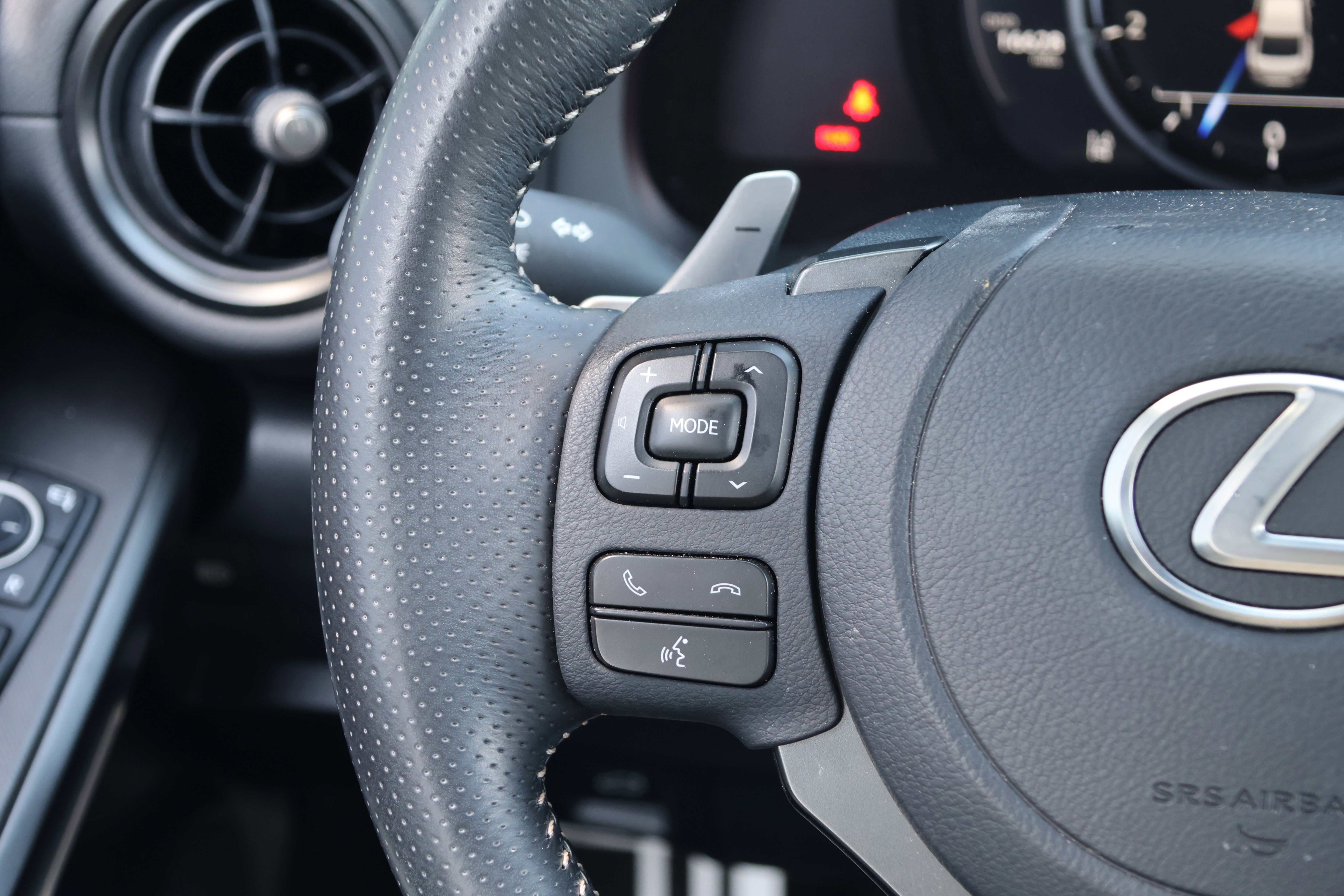 Used 2025 Lexus IS 350 F Sport image 19