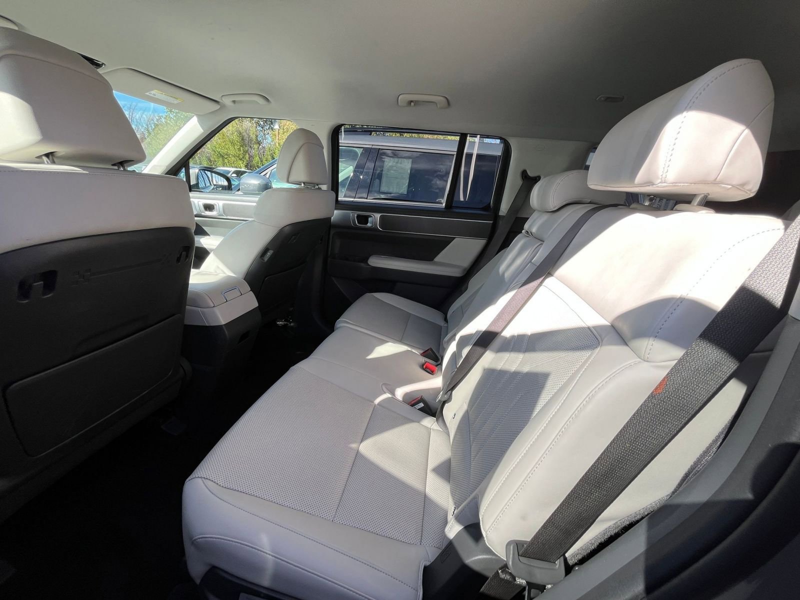 Used 2025 Hyundai Santa Fe SEL image 27