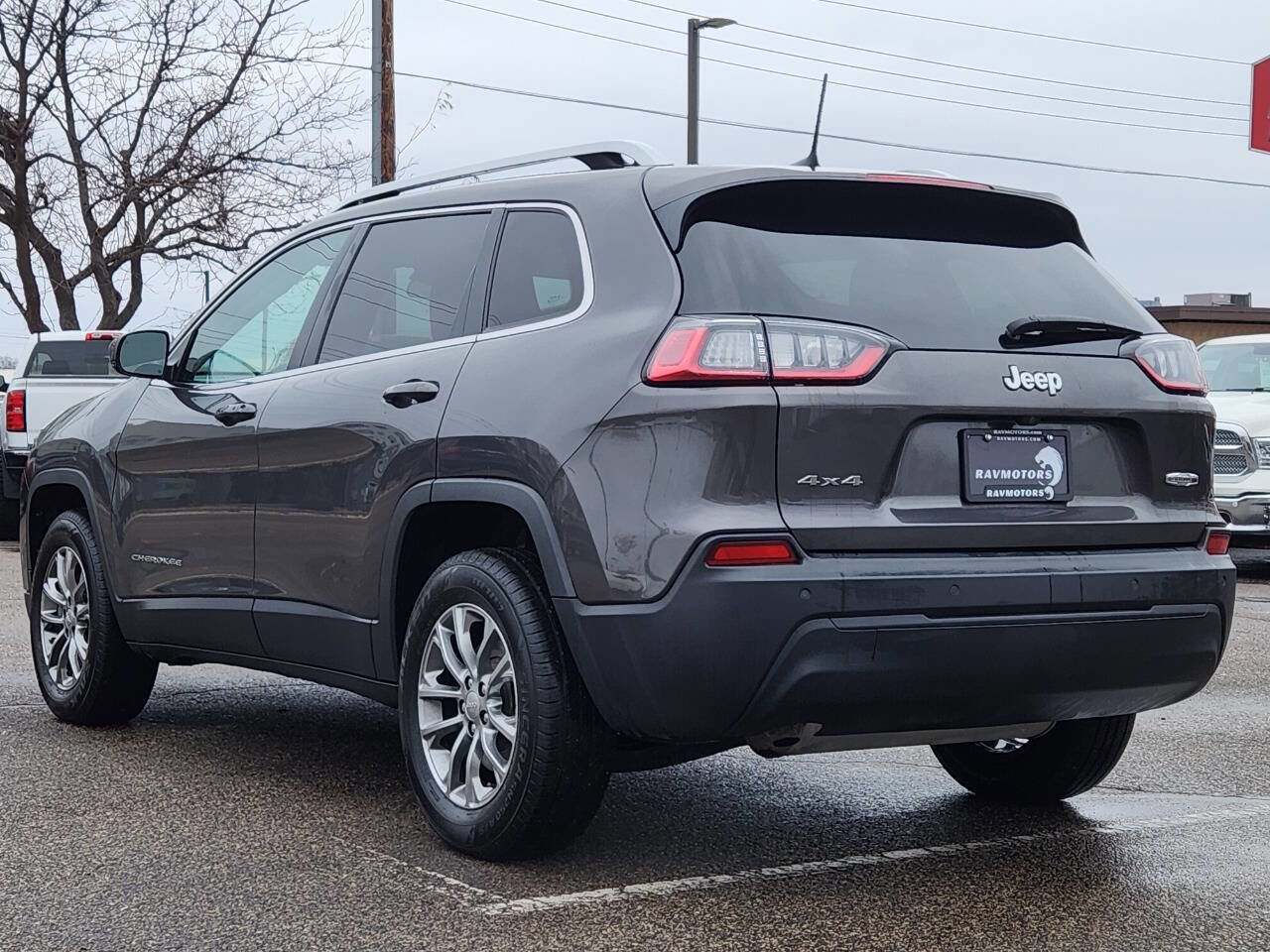 Used 2019 Jeep Cherokee Latitude Plus image 7