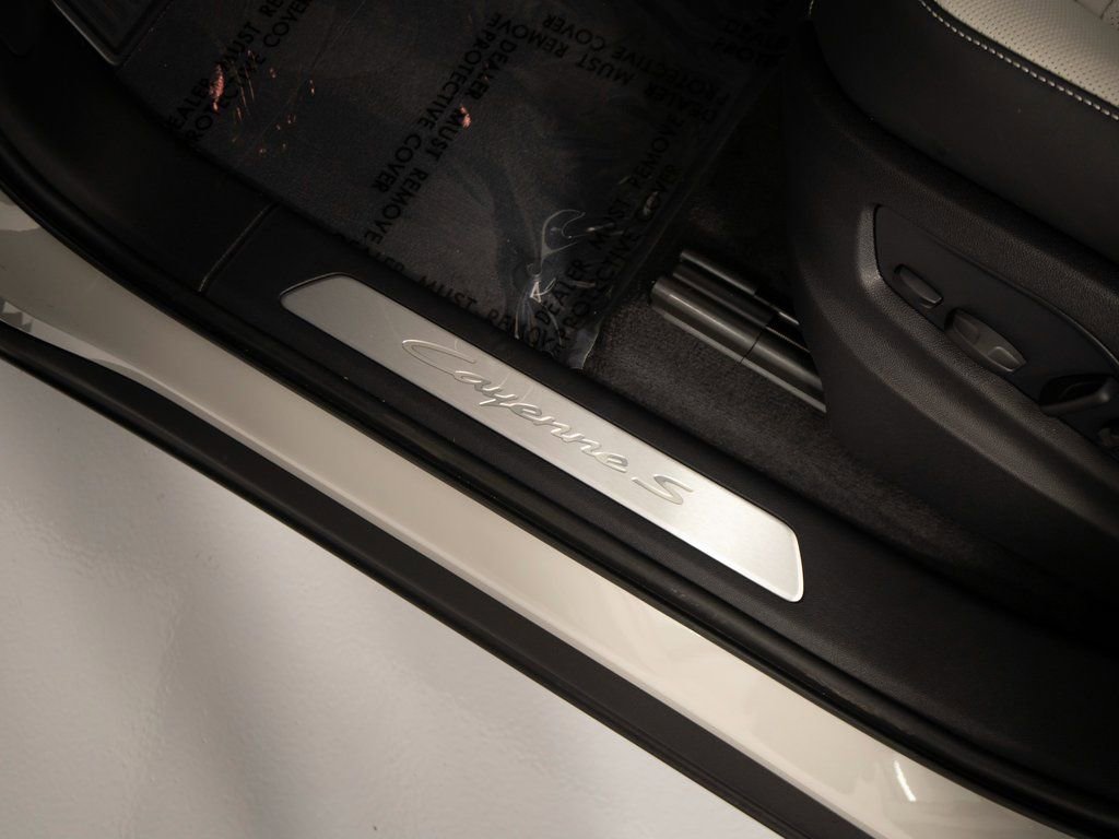 New 2026 Porsche Cayenne S image 16