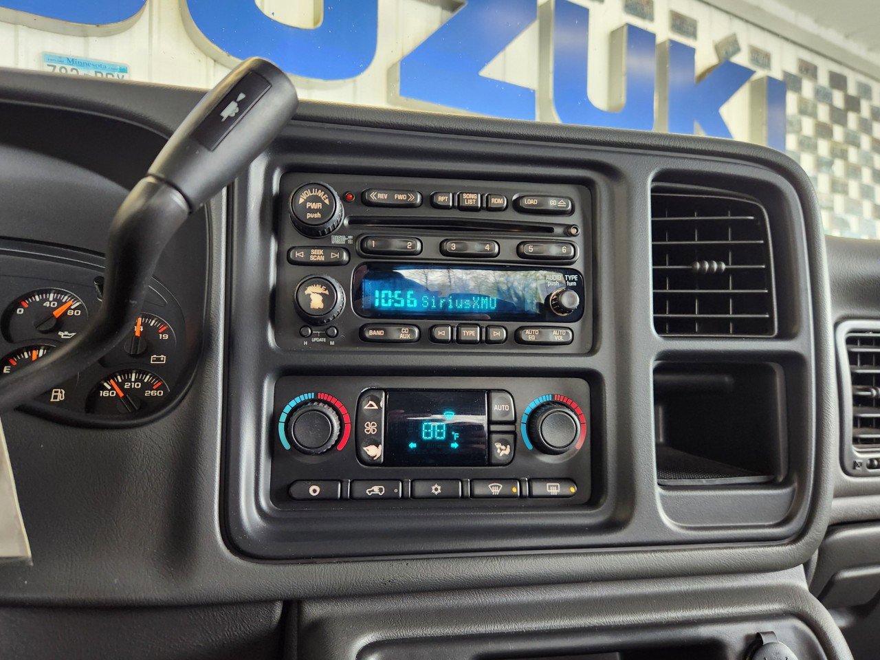 Used 2006 Chevrolet Silverado 1500 LT w/ Onstar Plus Package RWD image 8
