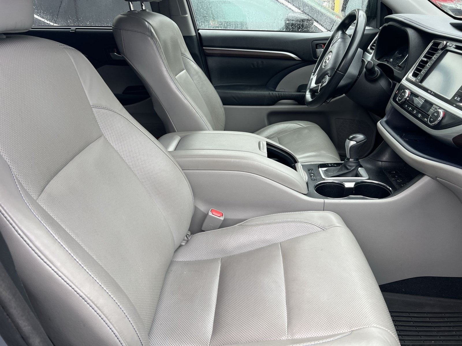 Used 2015 Toyota Highlander Limited AWD/4WD image 27