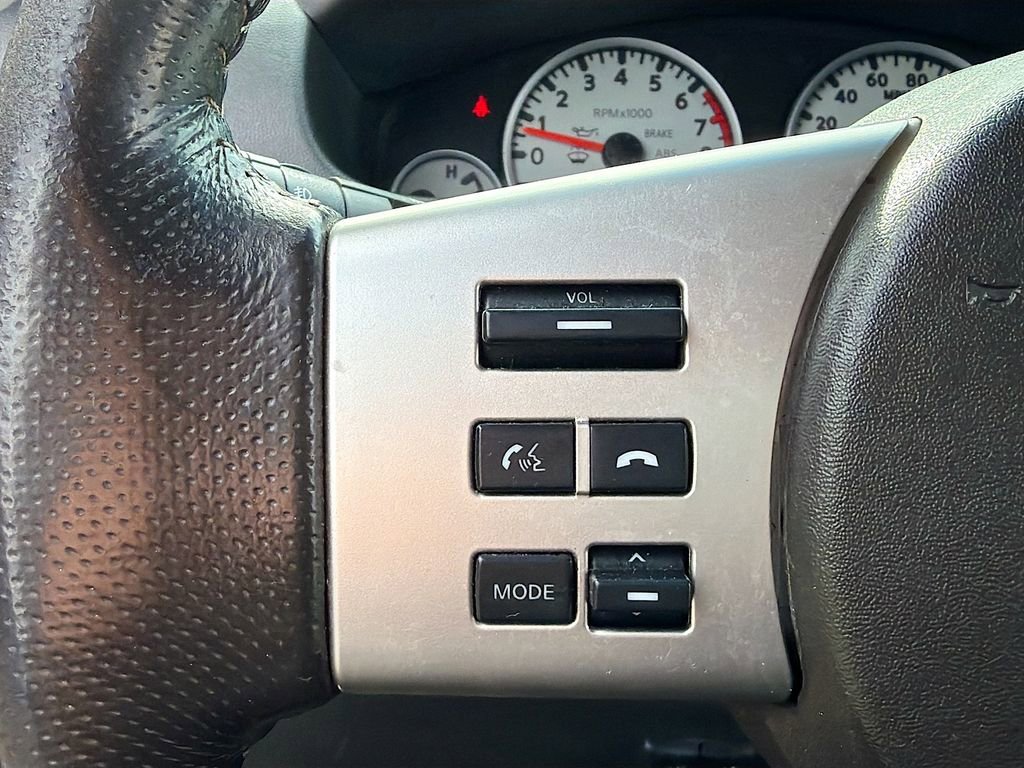 Used 2018 Nissan Frontier PRO-4X image 36