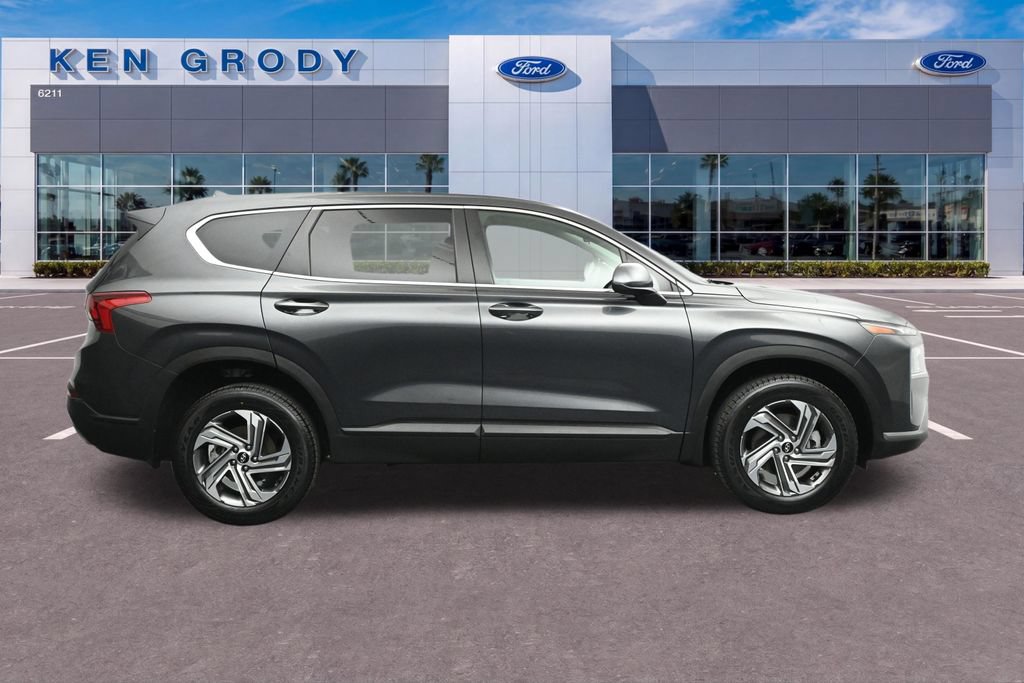 Used 2023 Hyundai Santa Fe SE AWD/4WD image 9