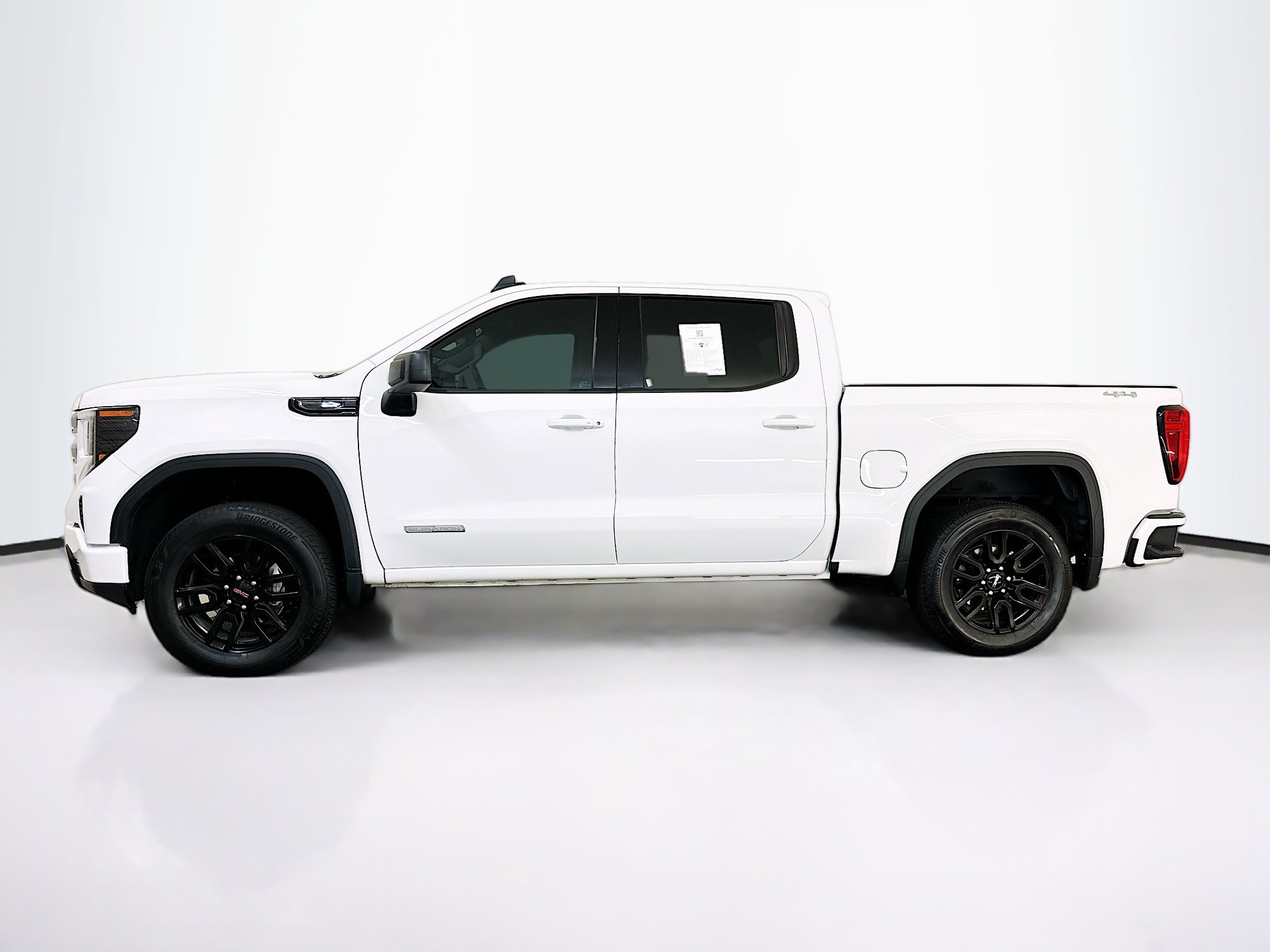 Used 2024 GMC Sierra 1500 Elevation image 4