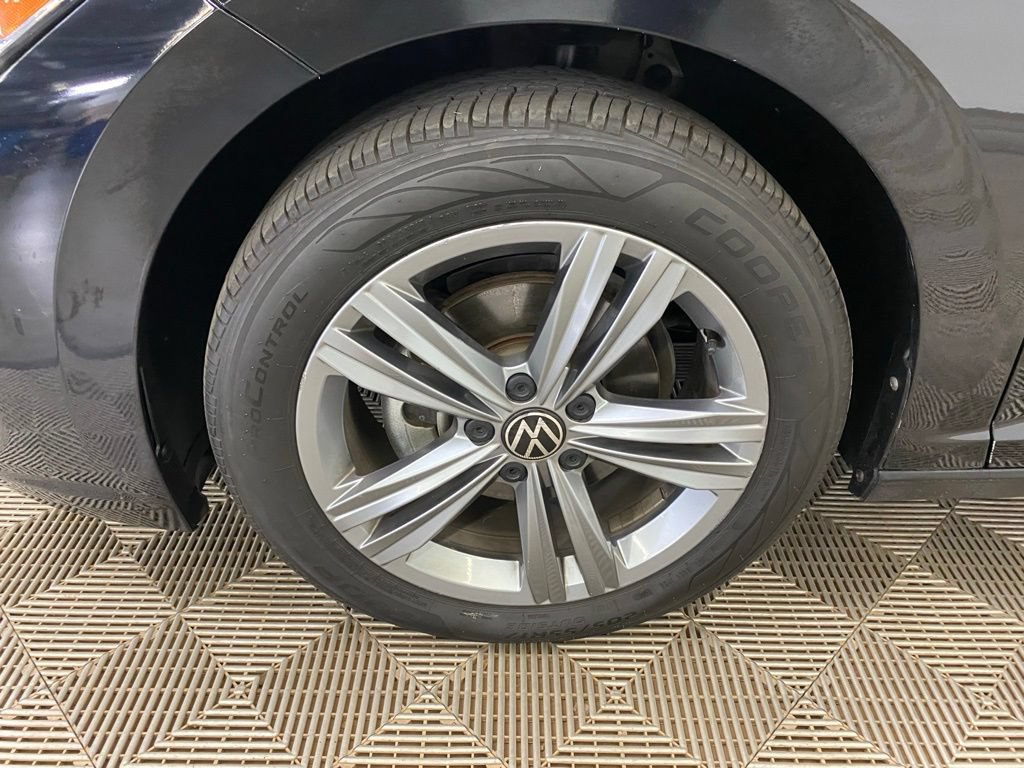 Used 2024 Volkswagen Jetta SE FWD image 11