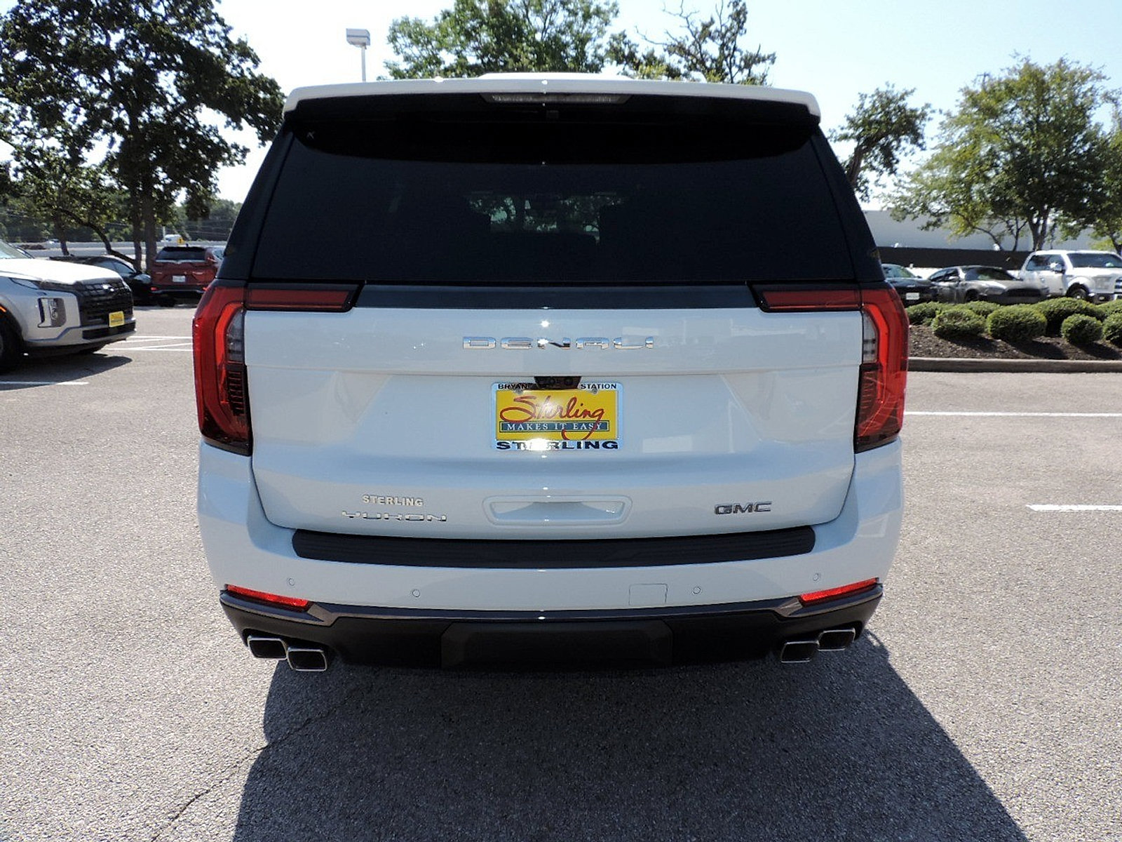 New 2026 GMC Yukon XL Denali Ultimate w/ LPO, Floor Liner Package AWD/4WD image 6