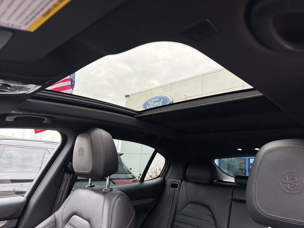 Used 2020 Alfa Romeo Stelvio Ti Sport w/ Quick Order Package 22S Sport image 27