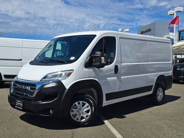 Used 2025 RAM ProMaster 2500 w/ Quick Order Package 22G SLT FWD image 3