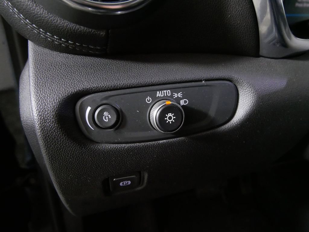 Used 2021 Chevrolet Blazer LT image 18
