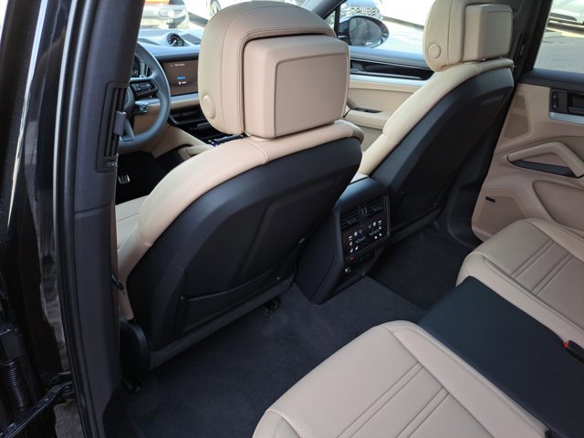 New 2026 Porsche Cayenne S image 19