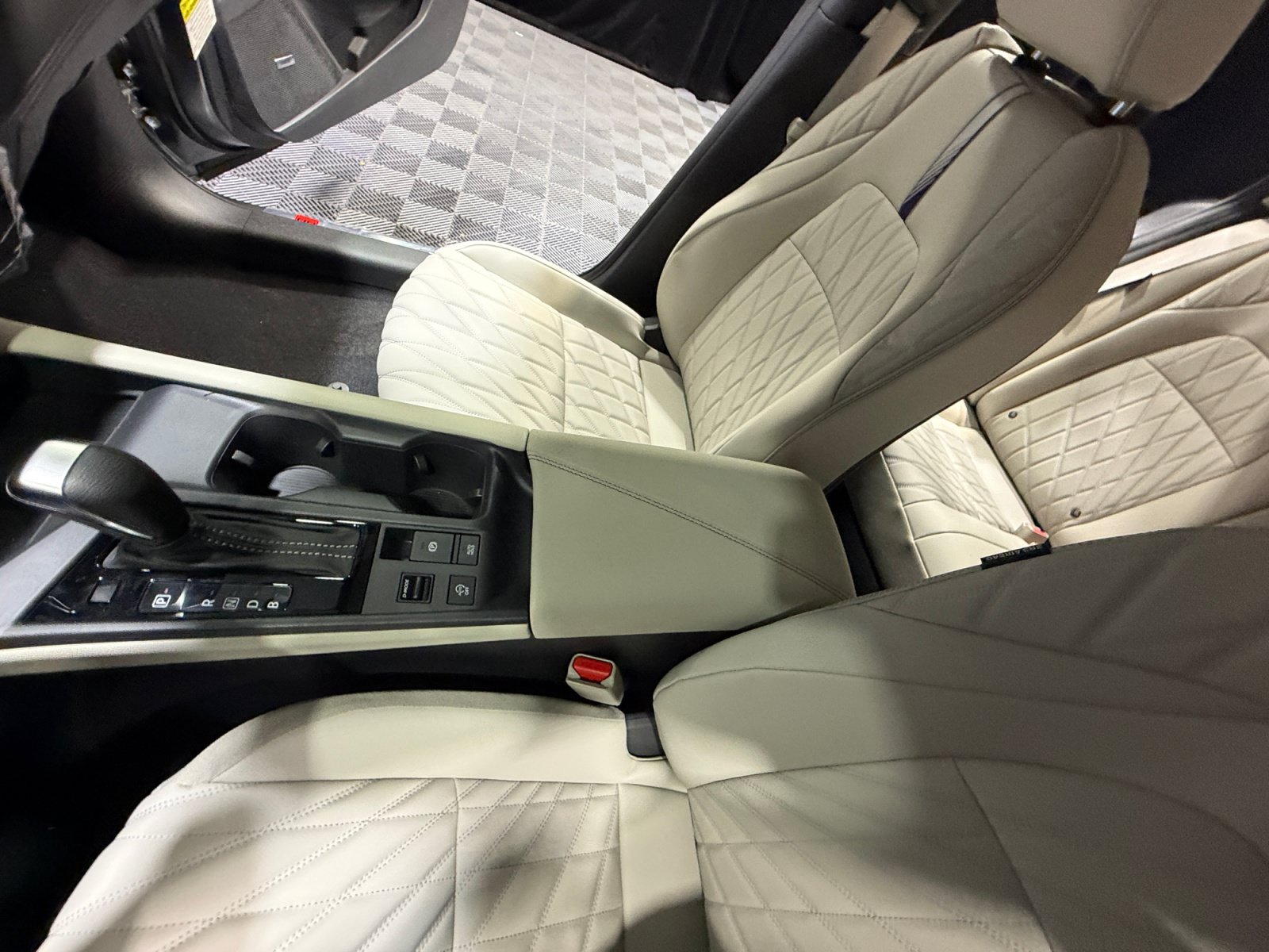 New 2026 Nissan Sentra SL w/ Floor Mat Package FWD image 15