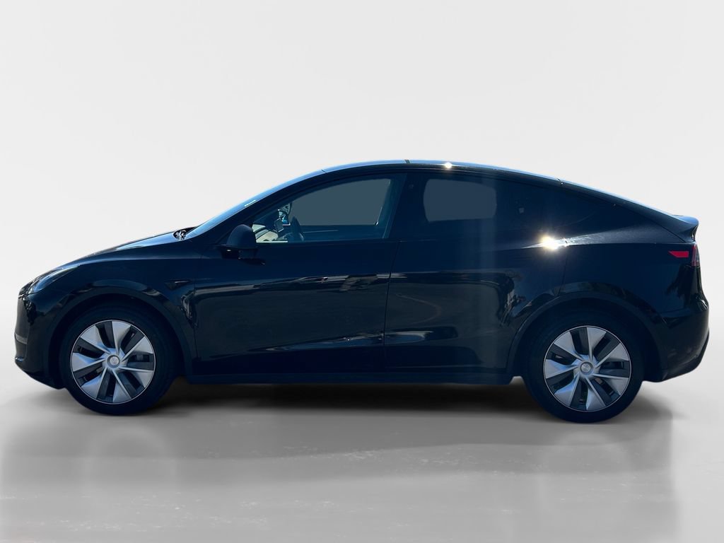 Used 2023 Tesla Model Y Long Range AWD/4WD image 2