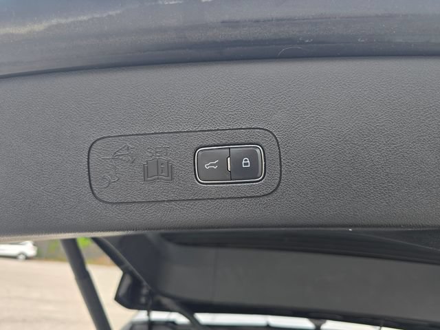 Used 2023 Lincoln Aviator Reserve w/ Equipment Group 201A RWD image 16