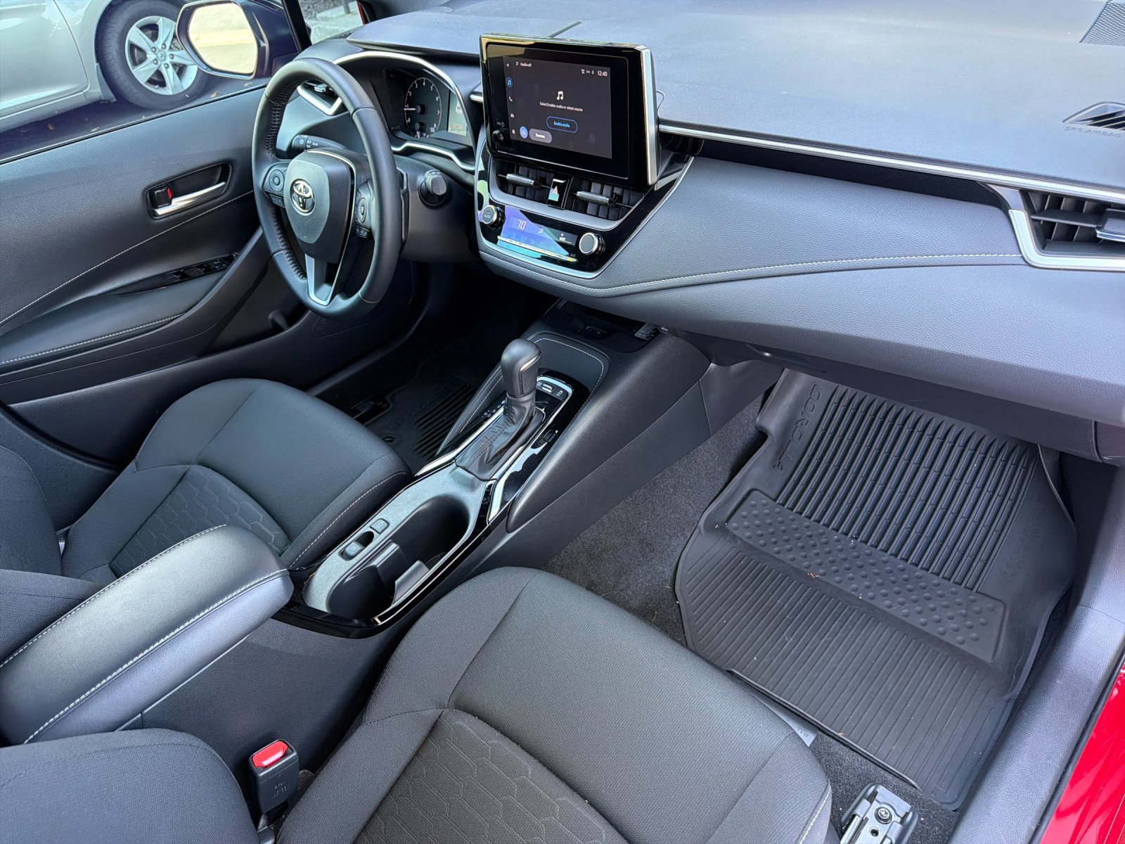 Used 2026 Toyota Corolla SE FWD image 15