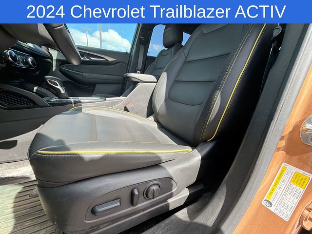 Used 2024 Chevrolet TrailBlazer ACTIV w/ Convenience Package AWD/4WD image 13